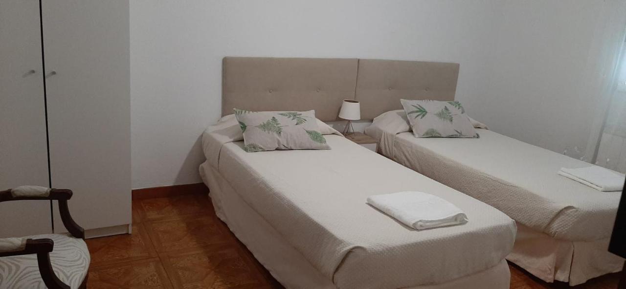 Alojamiento Casa Leon Santoña Exteriér fotografie